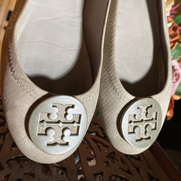 Tory Burch gray suede ballet shoe, women's size 6.5 - Picture 11 of 12
